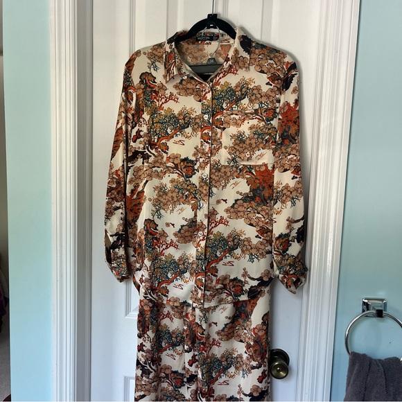 Nasty Gal Floral Print Set with Earthy Tones - Petite - Picture 1 of 10